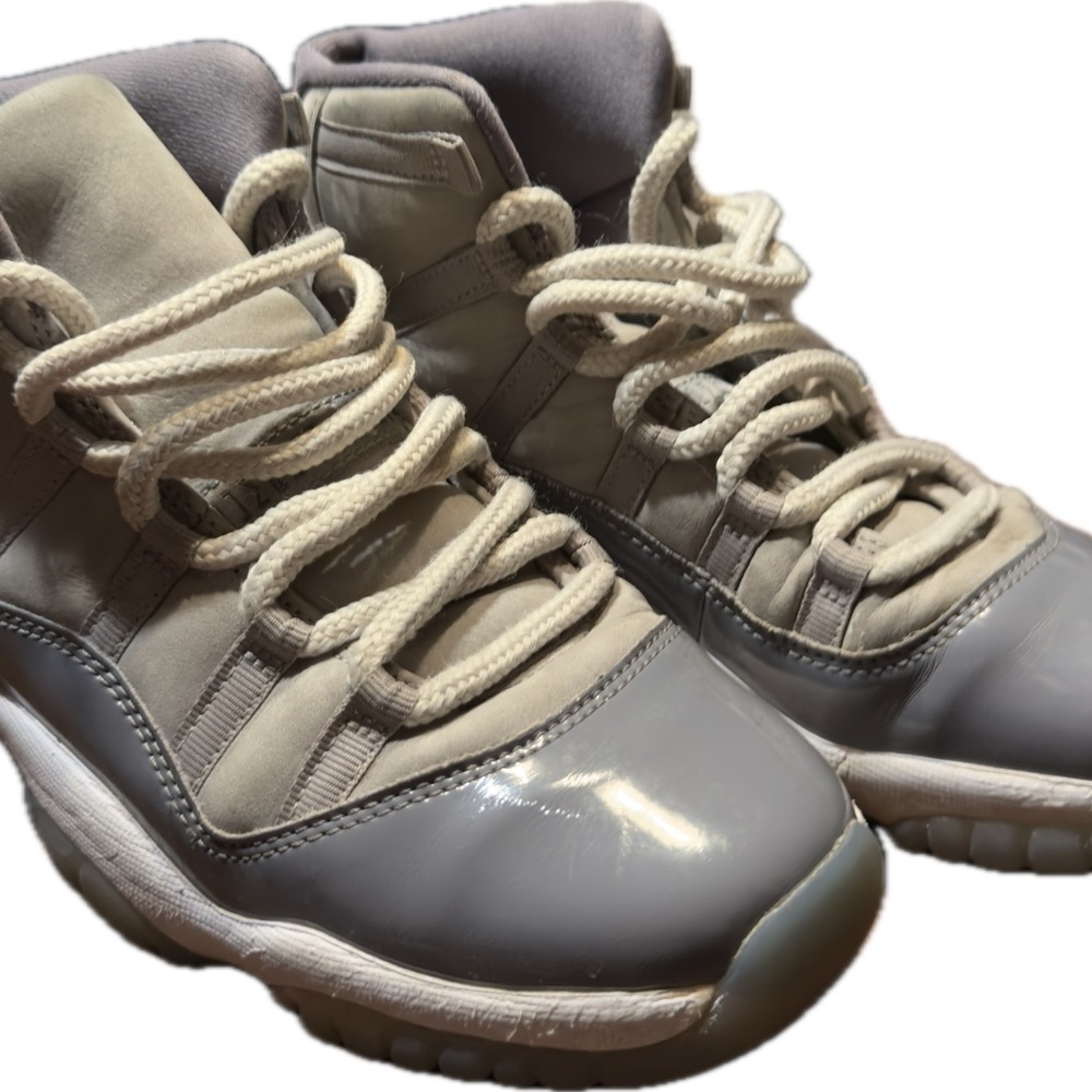 Jordan retro Gray and White High-Top Sneakers